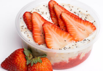 Strawberry and cream oats
